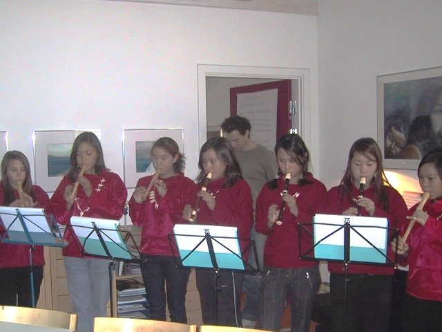 Blokfløjteorkesteret på børnehjemmet